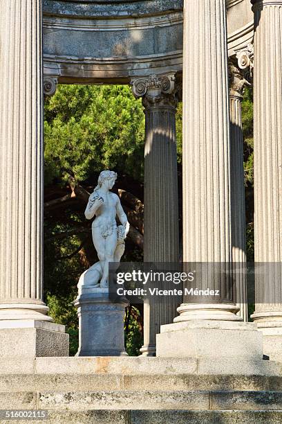 baco monument, parque del capricho - madrid - baco stock pictures, royalty-free photos & images