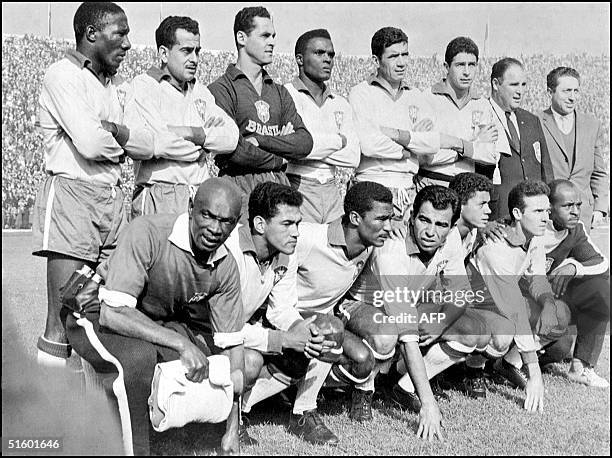 The Brazilian soccer team poses for a picture, 17 June 1962, in Santiago, Chile, before the final match of the World Cup, where Brazil defeated...