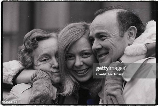 London: Joyce McKinney, girl at centre of the Mormon case, with her mother and father in London 12/7. She was released on bail 12/6 after 11 weeks in...