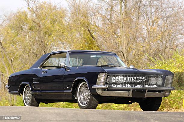 Buick Riviera 1963. By Simon Clay.