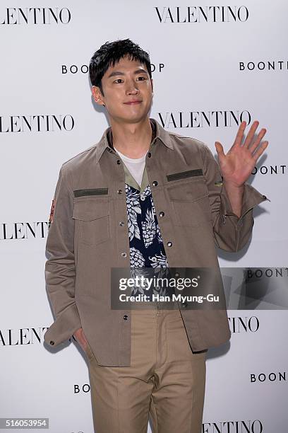 South Korean actor Lee Je-Hoon attends the photocall for "VALENTINO" Hawaiian Couture Capsule Collection at BoonTheShop on March 16, 2016 in Seoul,...