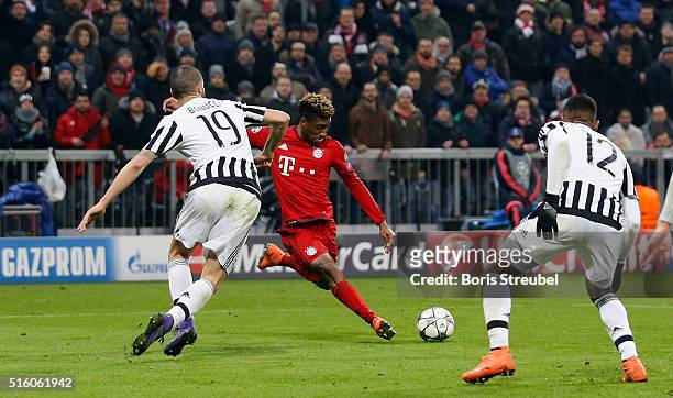 Kingsley Coman of Bayern Muenchen scores his team's fourth goal during the UEFA Champions League round of 16 second leg match between FC Bayern...