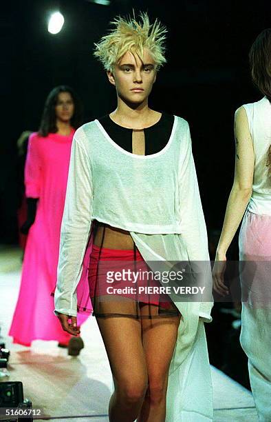 Model displays a creation of Japanese designer Yohji Yamamoto during the presentation of the 1994 spring-summer ready-to-wear collection, shown 09...