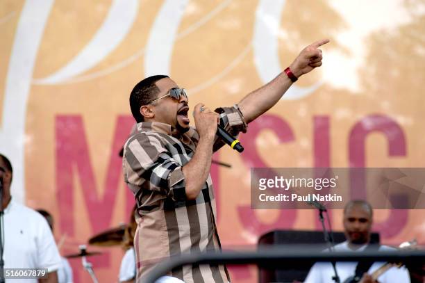 American pastor and musician Smokie Norful performs onstage during the Gospel Festival at Ellis Park, Chicago, Illinois, June 22, 2013.