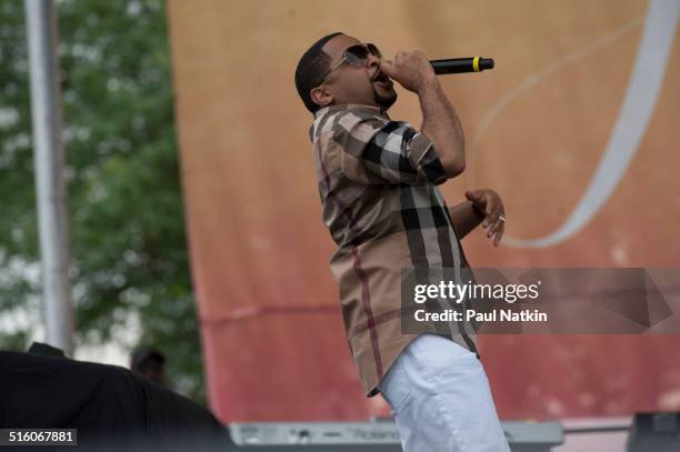 American pastor and musician Smokie Norful performs onstage during the Gospel Festival at Ellis Park, Chicago, Illinois, June 22, 2013.