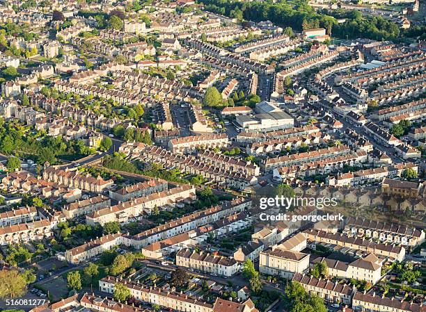 britische wohnen aus der luft - somerset england stock-fotos und bilder