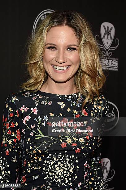 Jennifer Nettles arrives at The Life & Songs of Kris Kristofferson produced by Blackbird Presents at Bridgestone Arena on March 16, 2016 in...