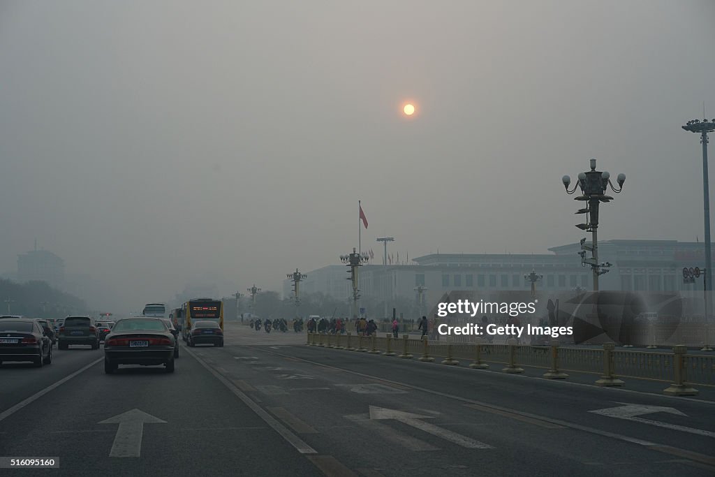 Smog Shrouds Beijing