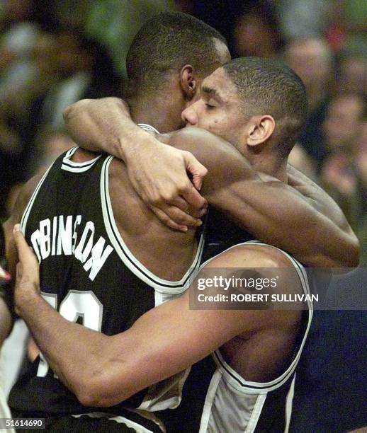 Tim Hug 748 Spur Tim Duncan Stock Photos, High-Res Pictures, and Images - Getty ...