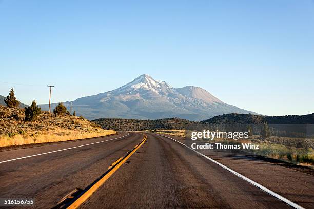 highway and mount shasta - mount shasta stock pictures, royalty-free photos & images