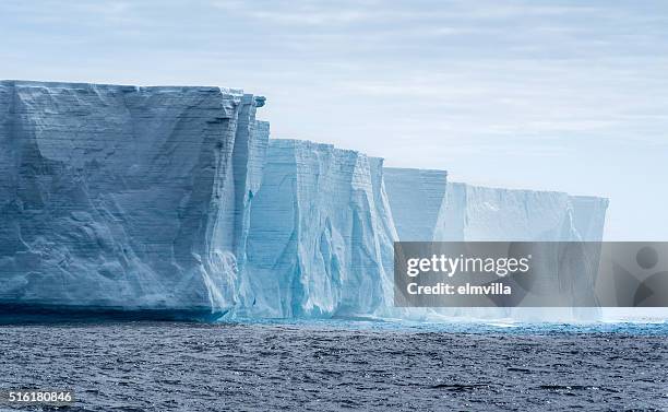 iceberg tabulares de antártica - glaciar imagens e fotografias de stock