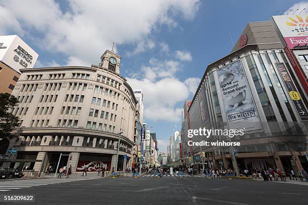 ginza viertel von tokio, japan - isetan mitsukoshi holdings stock-fotos und bilder