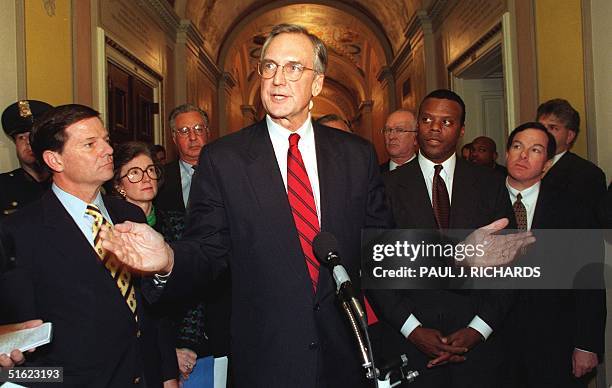 Incoming Speaker of the House of Representatives Robert Livingston , R-LA, speaks to the media late 17 December after a meeting of the House...