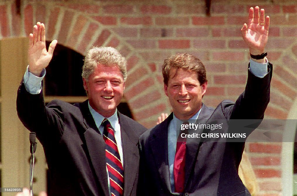 U.S. Democratic presidential candidate Governor Bi