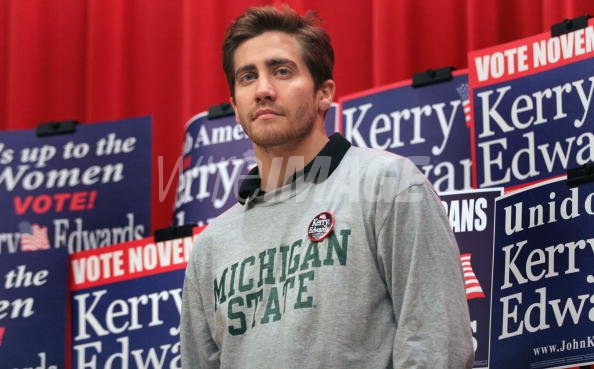 Actor Jake Gyllenhaal attends a...