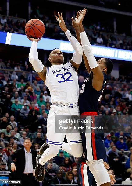 Derrick Gordon of the Seton Hall Pirates goes up against Eric McClellan of the Gonzaga Bulldogs in the first half during the first round of the 2016...