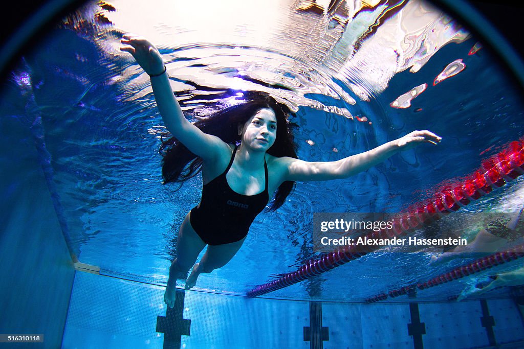 Refugee Swimmer Yusra Mardini - Photocall