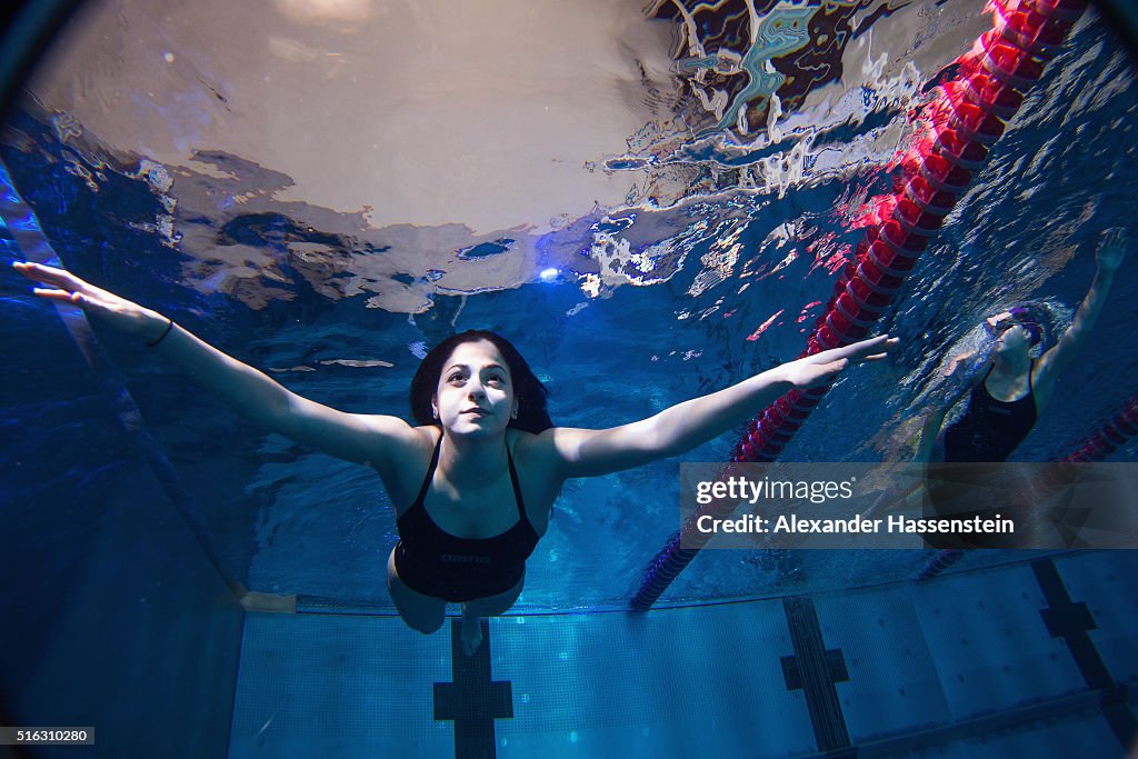 Refugee Swimmer Yusra Mardini - Photocall