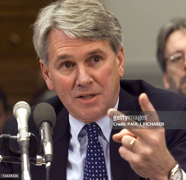 Gregory B. Craig, special counsel and assistant to the President, delivers testimony outlining US President Bill Clinton's defense 08 December during...