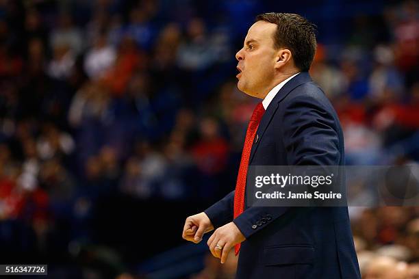 Head coach Archie Miller of the Dayton Flyers reacts on the sideline in the second half against the Syracuse Orange during the first round of the...