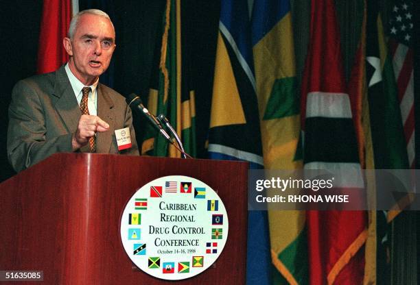 Barry R Macaffrey 116 General Barry Mccaffrey Stock Photos, High-Res Pictures, and Images ...