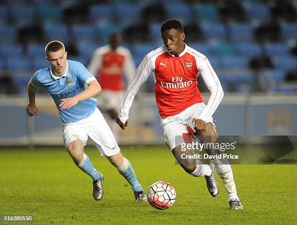 Stephy Mavididi of Arsenal takes on Jacob Davenport of Man City during the match between Manchester City and Arsenal in the FA Youth Cup semi final...