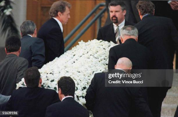 Frank Sinatra Open Casket | CNN – YZZGL
