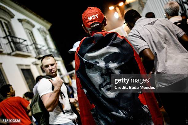 Workers' Party supporters demonstrate their support for current president Dilma and former president Luiz Inacio Lula da Silva at Praca XV de...