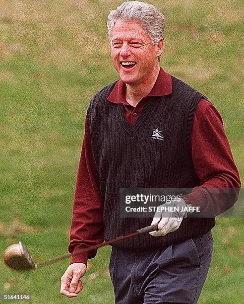 Bill Clinton Playing Rugby Us Clinton Golf 02 Photos and Premium High Res Pictures - Getty Images