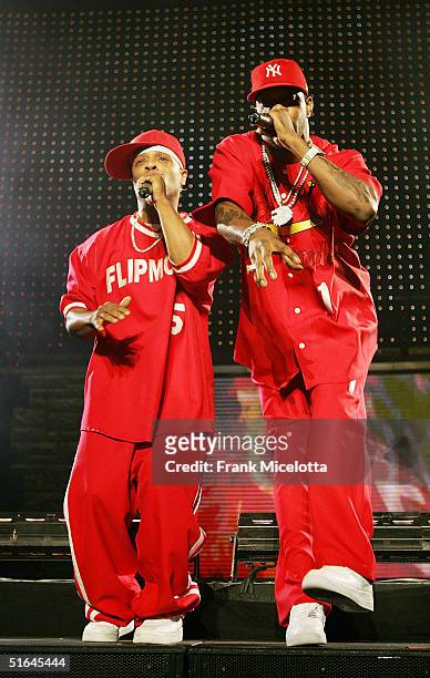 Special guest rappers Busta Rhymes and Spliff Star perform on the "Best of Both Worlds" tour, November 1, 2004 at Madison Square Garden in New York...