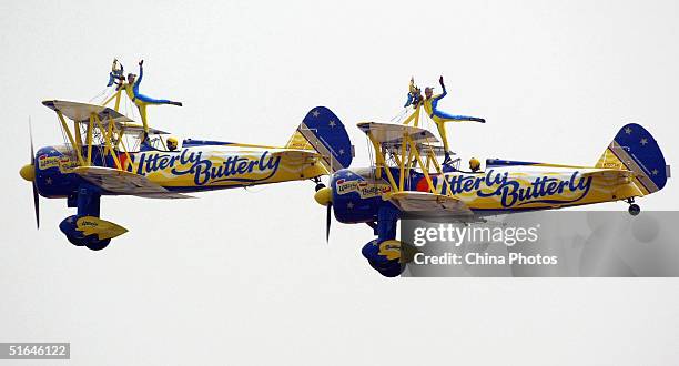 The UBB aerobatic team from Britain performs at the Airshow China 2004 on November 2, 2004 in Zhuhai, Guangdong province, China. The international...