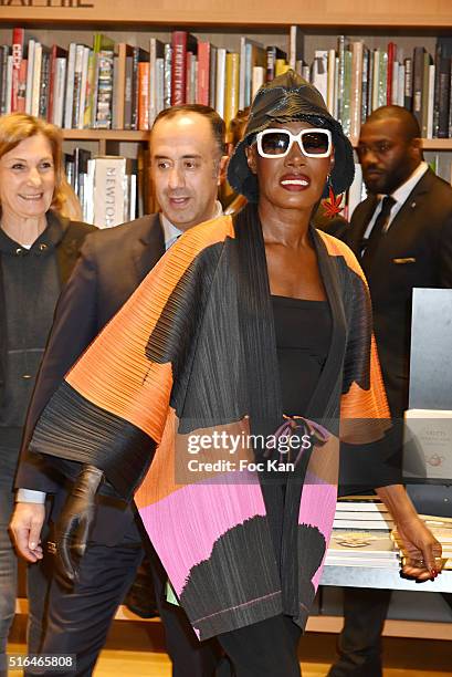 Grace Jones attends "Je n'ecrirai Jamais Mes Memoires" : Grace Jones Biography Book Signing at Le Bon Marche on March 18, 2016 in Paris, France.