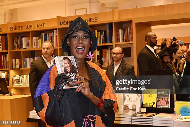 Grace Jones attends "Je n'ecrirai Jamais Mes Memoires" : Grace Jones Biography Book Signing at Le Bon Marche on March 18, 2016 in Paris, France.