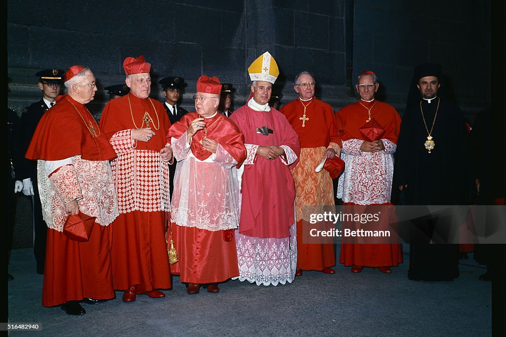 Delegate to the U.S., Archbishop Luigi Raimondi is greeted by church ...