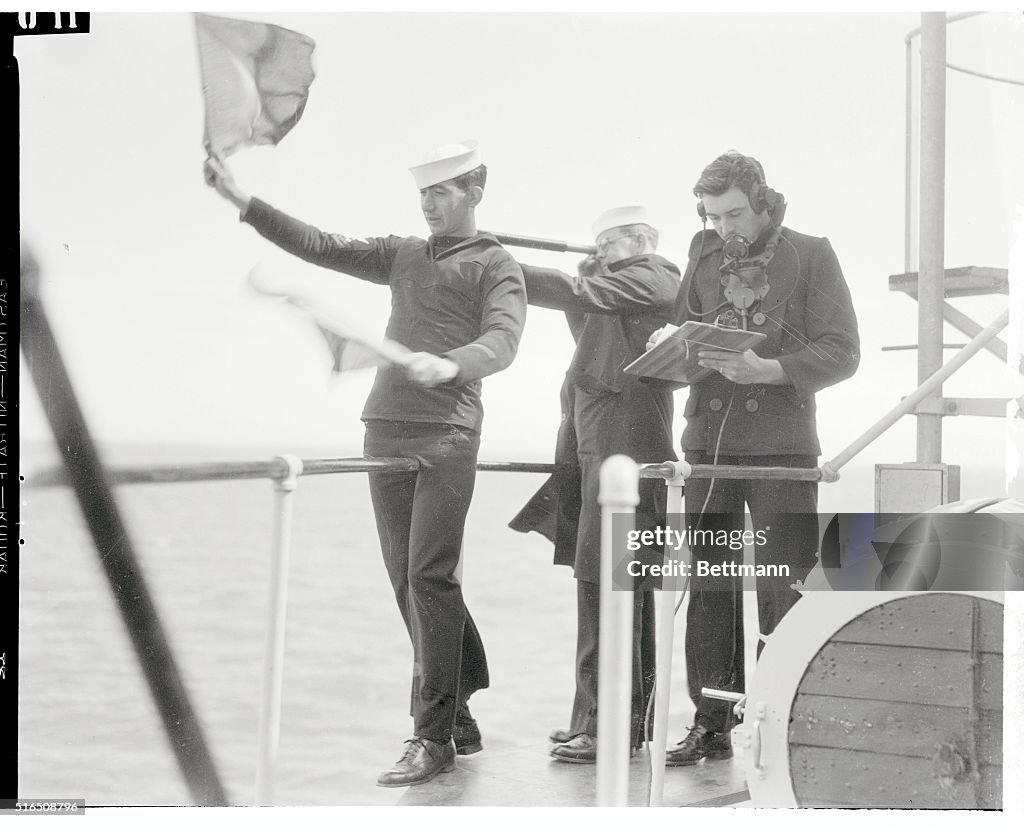 Sailor Signaling with Flags