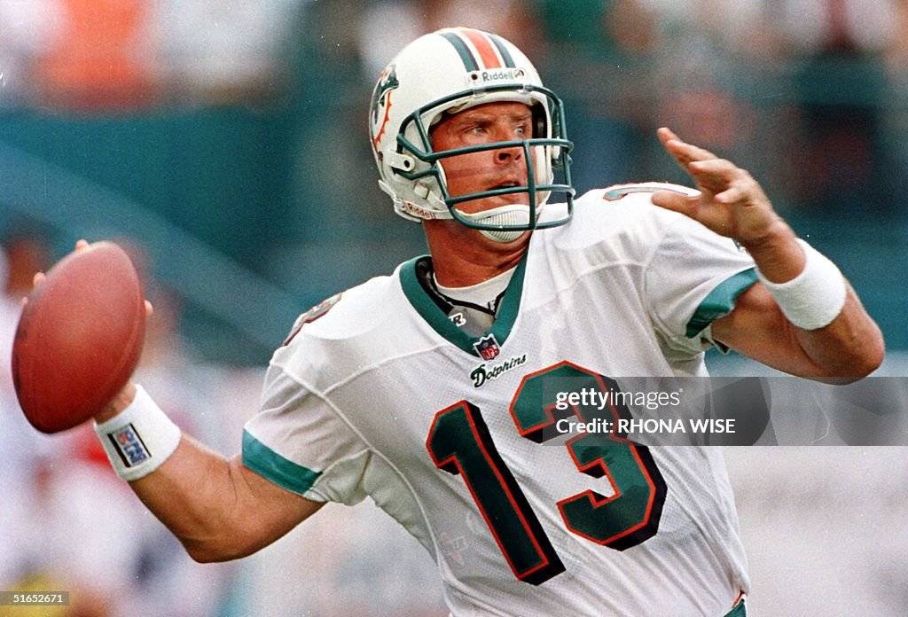 Miami Dolphins quarterback Dan Marino gets ready t