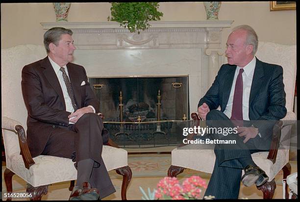 Eran Altman Rabin 18 fotos e imágenes de alta resolución de Ronald Reagan Rabin - Getty ...
