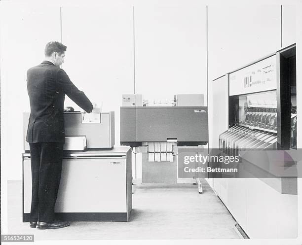 Ibm System Computer 1,621 Ibm I Stock Photos, High-Res Pictures, and Images - Getty Images
