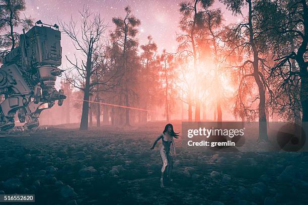 robot de persiguiendo astronauta en el bosque - fire escape fotografías e imágenes de stock