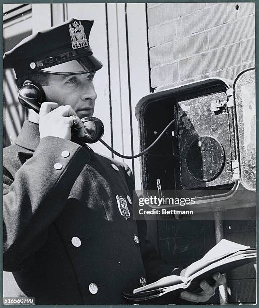 Generic Police Call Police Call Box Photos and Premium High Res Pictures - Getty Images