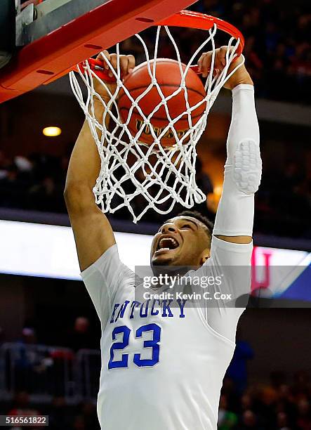 Jamal Murray of the Kentucky Wildcats dunks in the first half against the Indiana Hoosiers during the second round of the 2016 NCAA Men's Basketball...