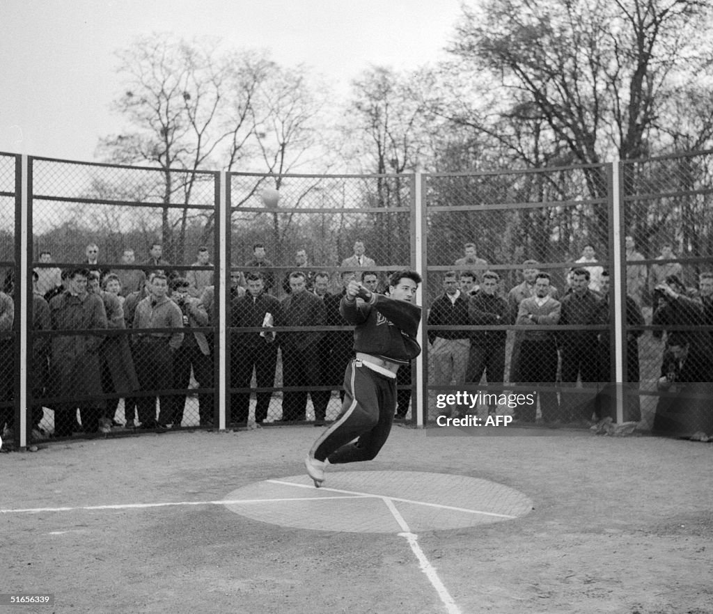 American athlete Harold Connolly gives a demonstra