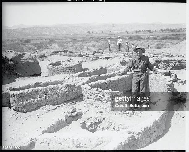 The oldest pueblo Indian civilization found in the "Lost City of Nevada." Archaeologists of the Heye Foundation, Museum of the American Indian, of...