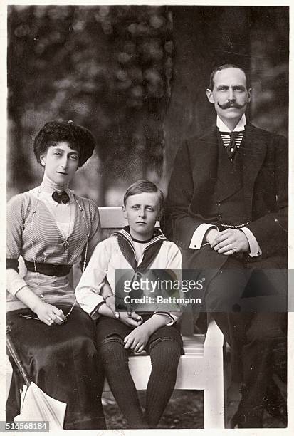 Haakon VII , King of Norway, with his wife, Queen Maud , and their son, Prince Olaf , who will later become King Olaf V of Norway.