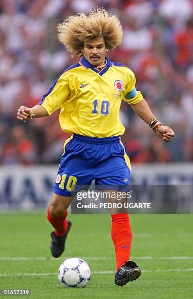 Colombian captain Carlos Valderrama controls the ball, 26 June at the Felix Bollaert stadium in Lens, northern France, during the 1998 Soccer World...