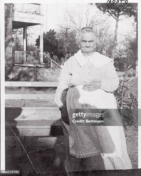Daughter of the South 103 years young. Mrs. Lula D. Daniel, oldest inmate of the Arkansas Confederate home at Sweet Home, Ark. And oldest white woman...