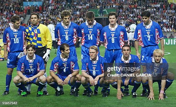 Croatian players pose before the1998 Soccer World Cup third place play off between the Netherlands and Croatia, 11 July at the Parc des Princes...