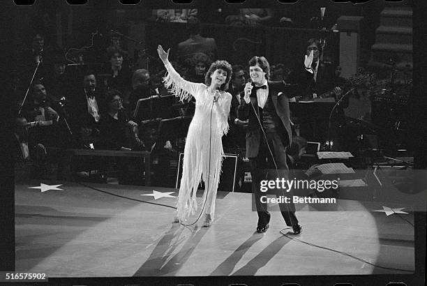 Landover Md.: Donny and Marie Osmond perform at the gala honoring President-elect Ronald Reagan and wife at the Capital Centre.