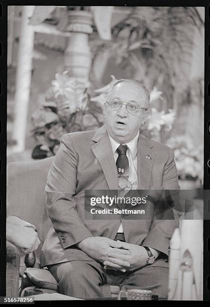 Alfred Antenucci, 67 years old, 5'2 tall, was outside the Washington Hilton when Reagan made his exit. Alfred was the first to tackle Hinckley, ....