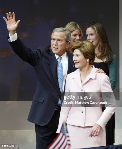 Bush Basic Woman Barbara Bush Daughter Of George W Bush Photos and Premium High Res ...